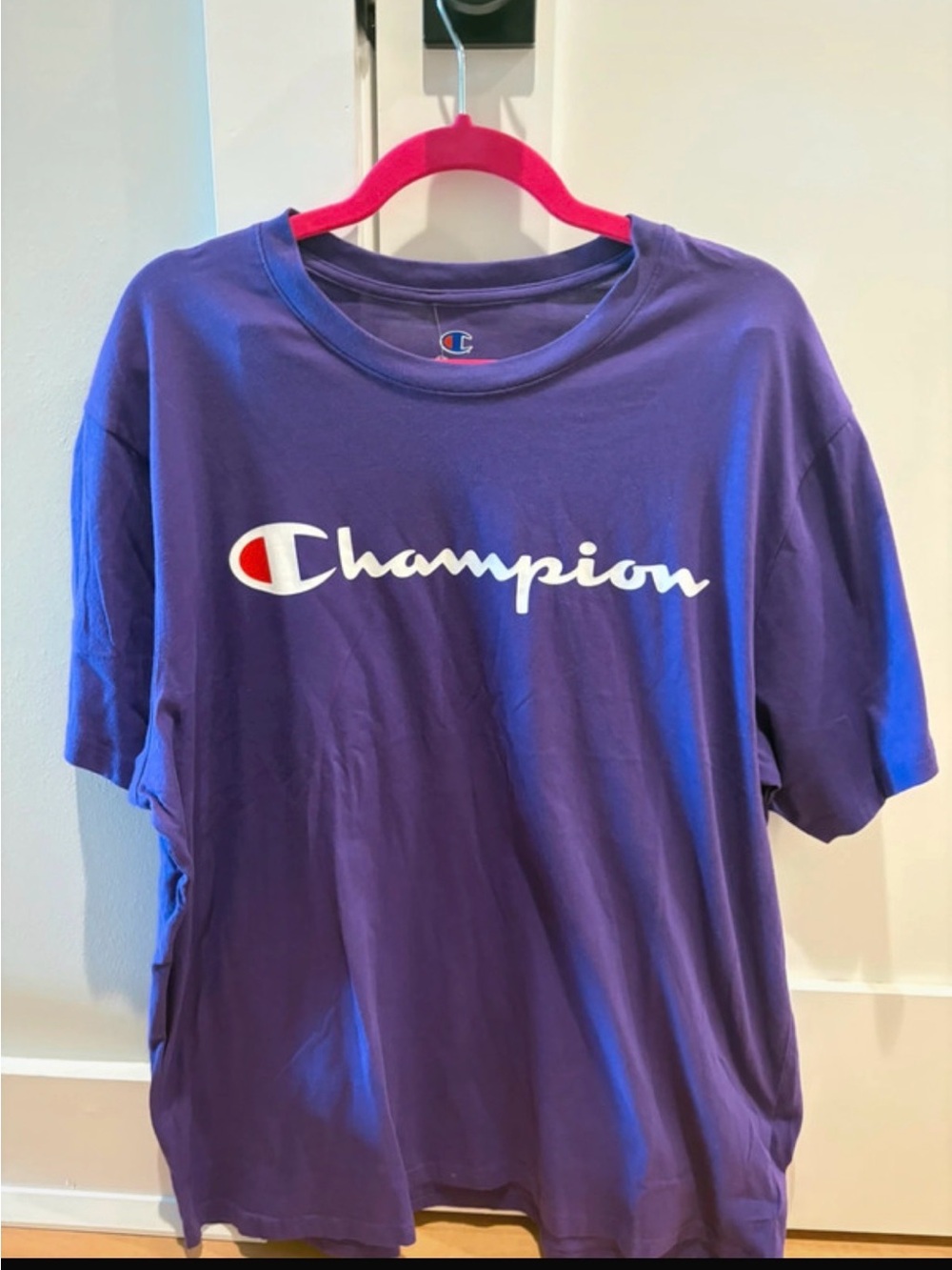 NEW Champion logo tee size XL
